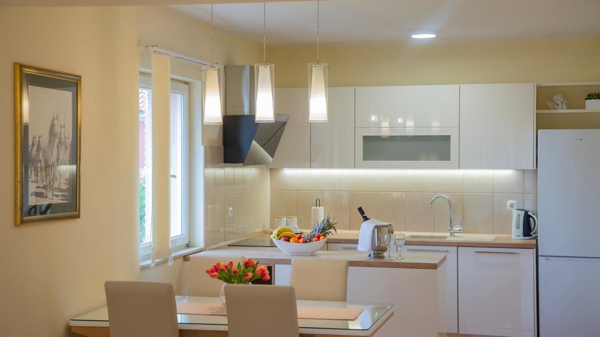Baska Voda Apartments - Steps From The Beach, Free Parking, Central Location Exteriér fotografie