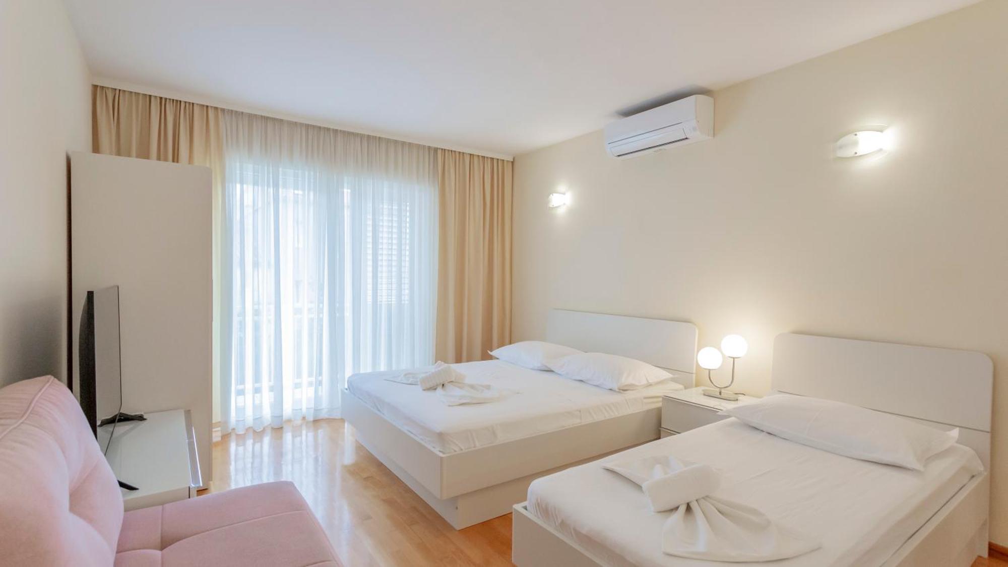 Baska Voda Apartments - Steps From The Beach, Free Parking, Central Location Exteriér fotografie