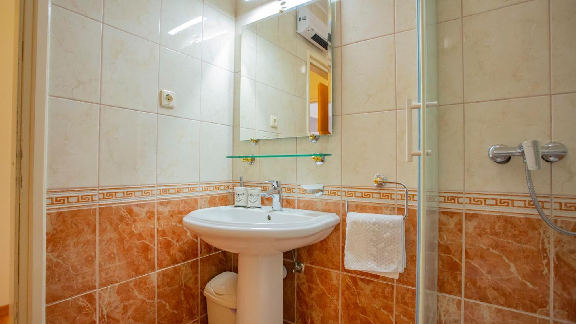 Baska Voda Apartments - Steps From The Beach, Free Parking, Central Location Exteriér fotografie