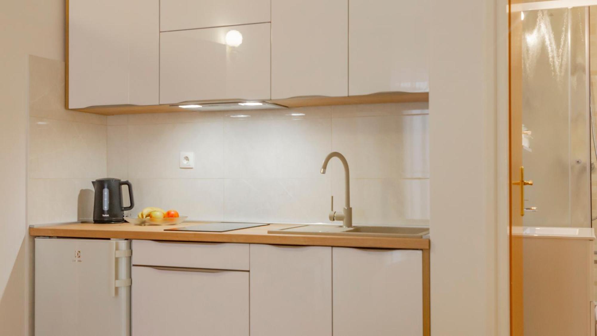 Baska Voda Apartments - Steps From The Beach, Free Parking, Central Location Exteriér fotografie