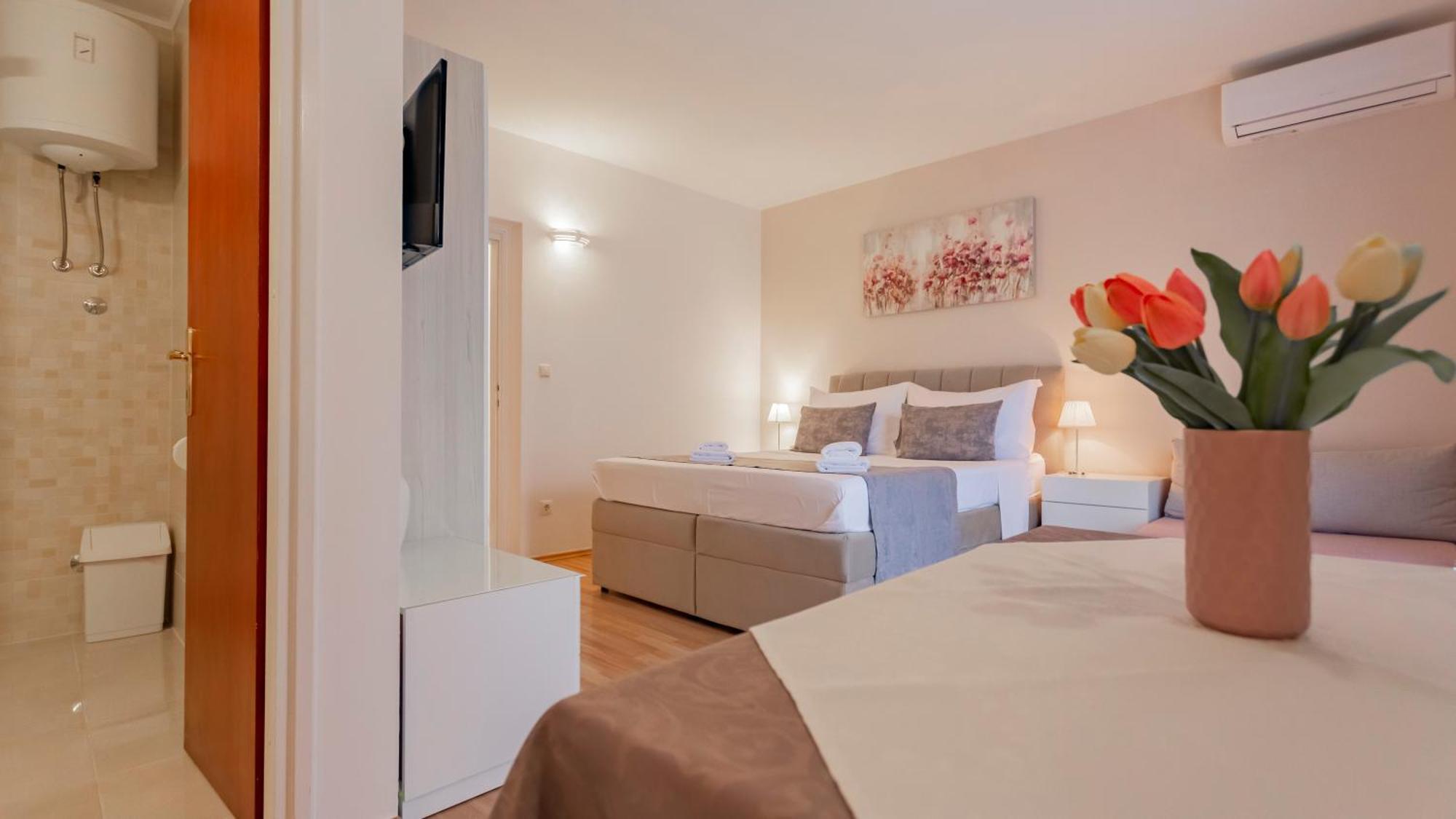 Baska Voda Apartments - Steps From The Beach, Free Parking, Central Location Exteriér fotografie