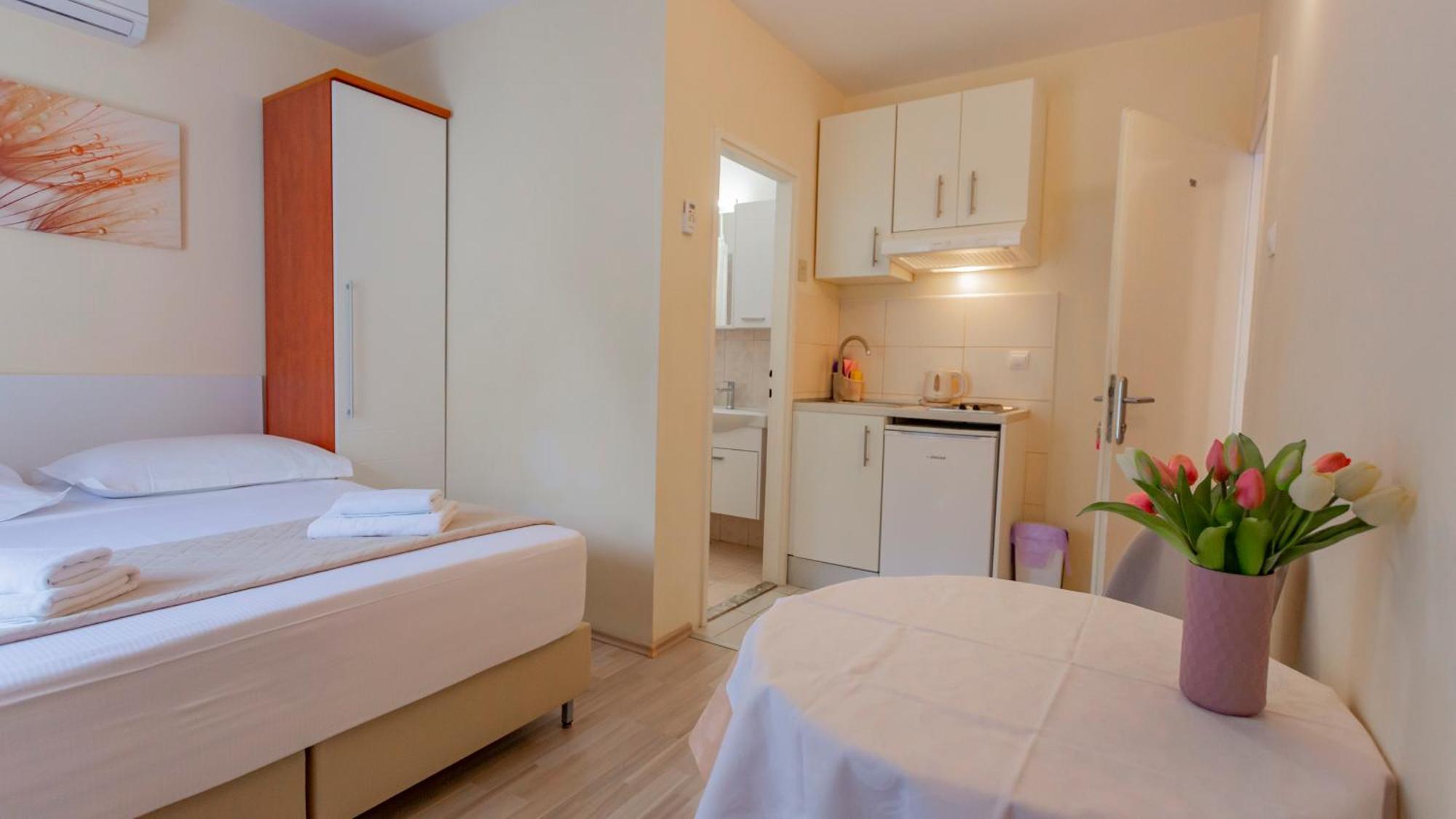 Baska Voda Apartments - Steps From The Beach, Free Parking, Central Location Exteriér fotografie