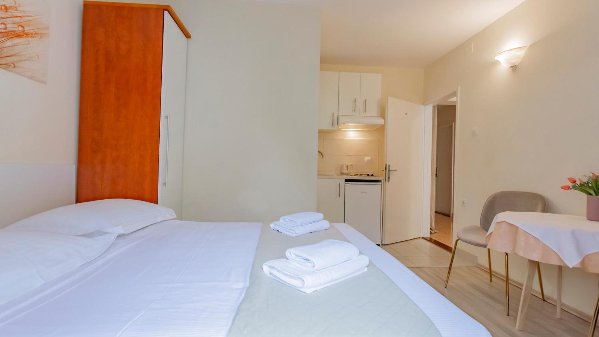 Baska Voda Apartments - Steps From The Beach, Free Parking, Central Location Exteriér fotografie