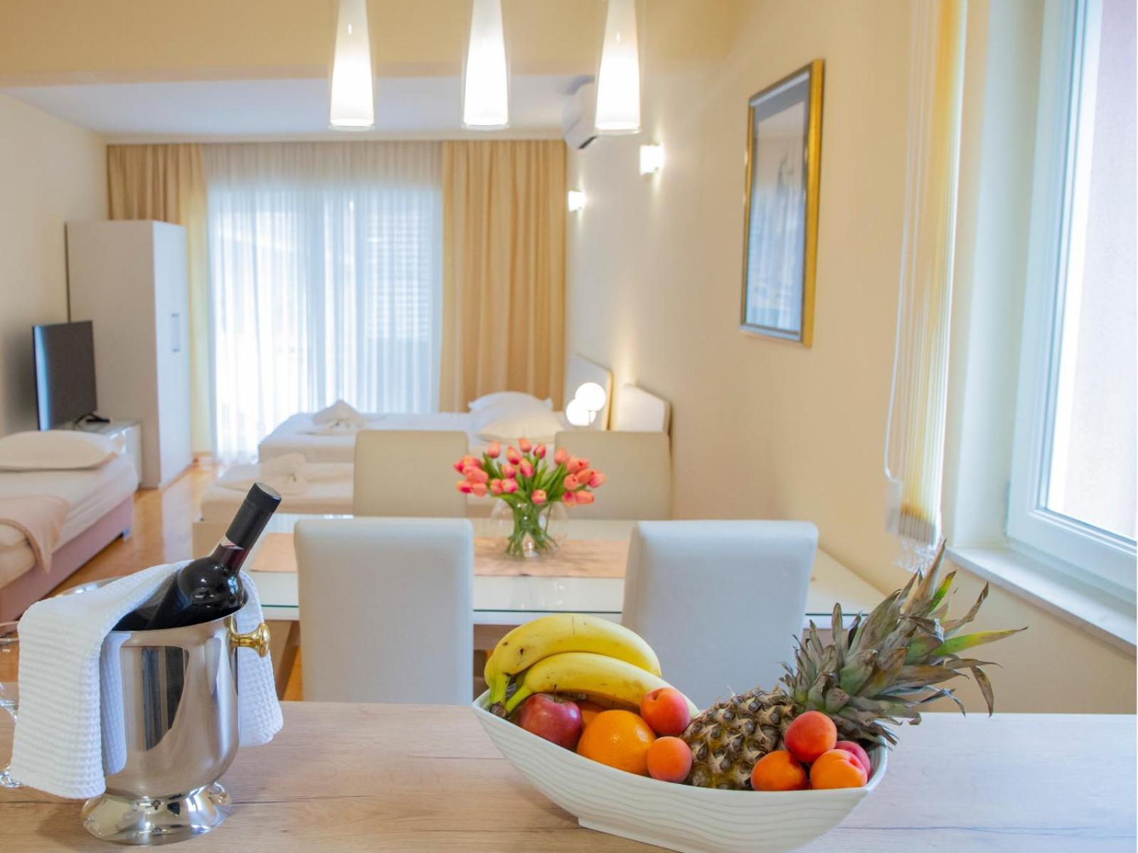 Baska Voda Apartments - Steps From The Beach, Free Parking, Central Location Exteriér fotografie